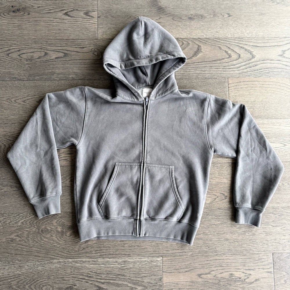 Aritzia Cozyfleece “Perfect Fit” Zip Up Hoodie, S, Bl/Gry, small hole on sleeve
